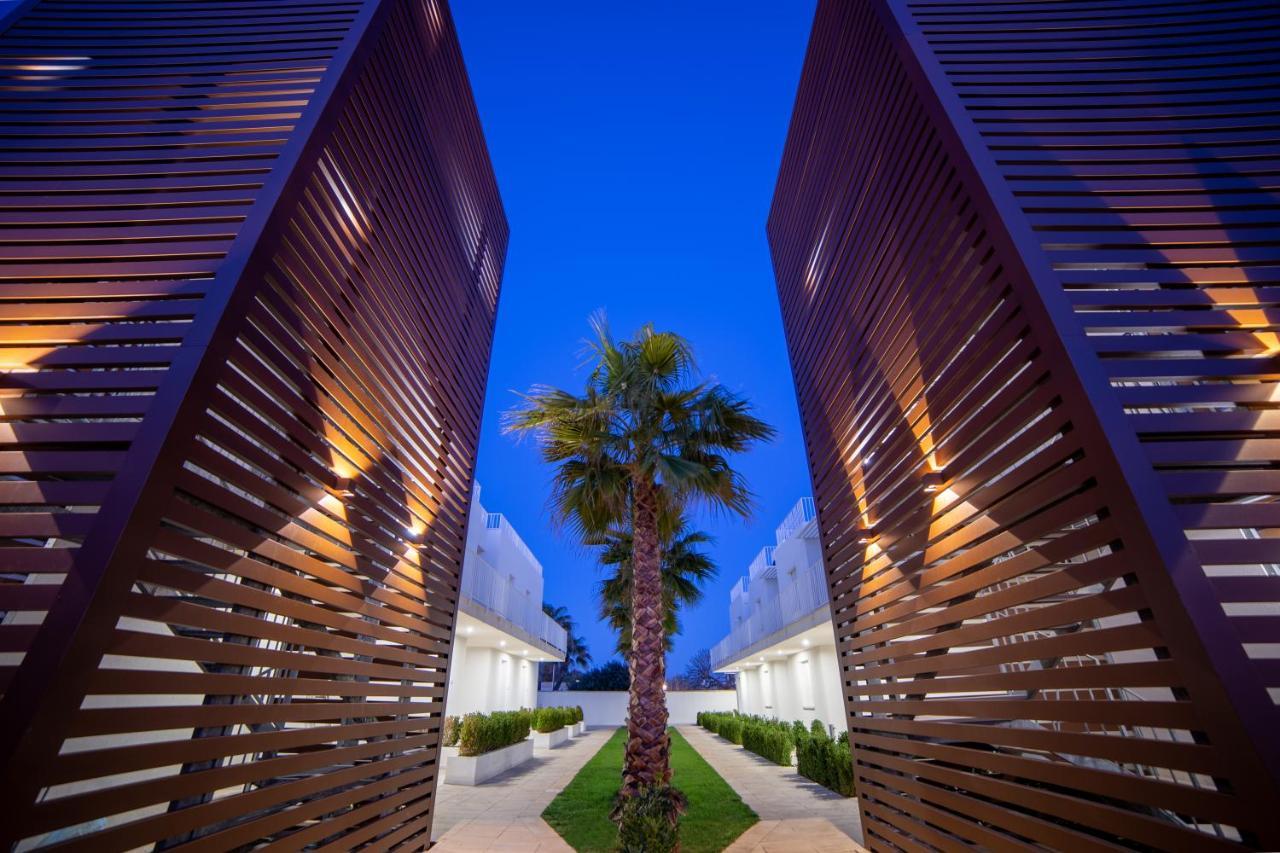Smart Hotel Ugento 托雷圣乔万尼乌 外观 照片