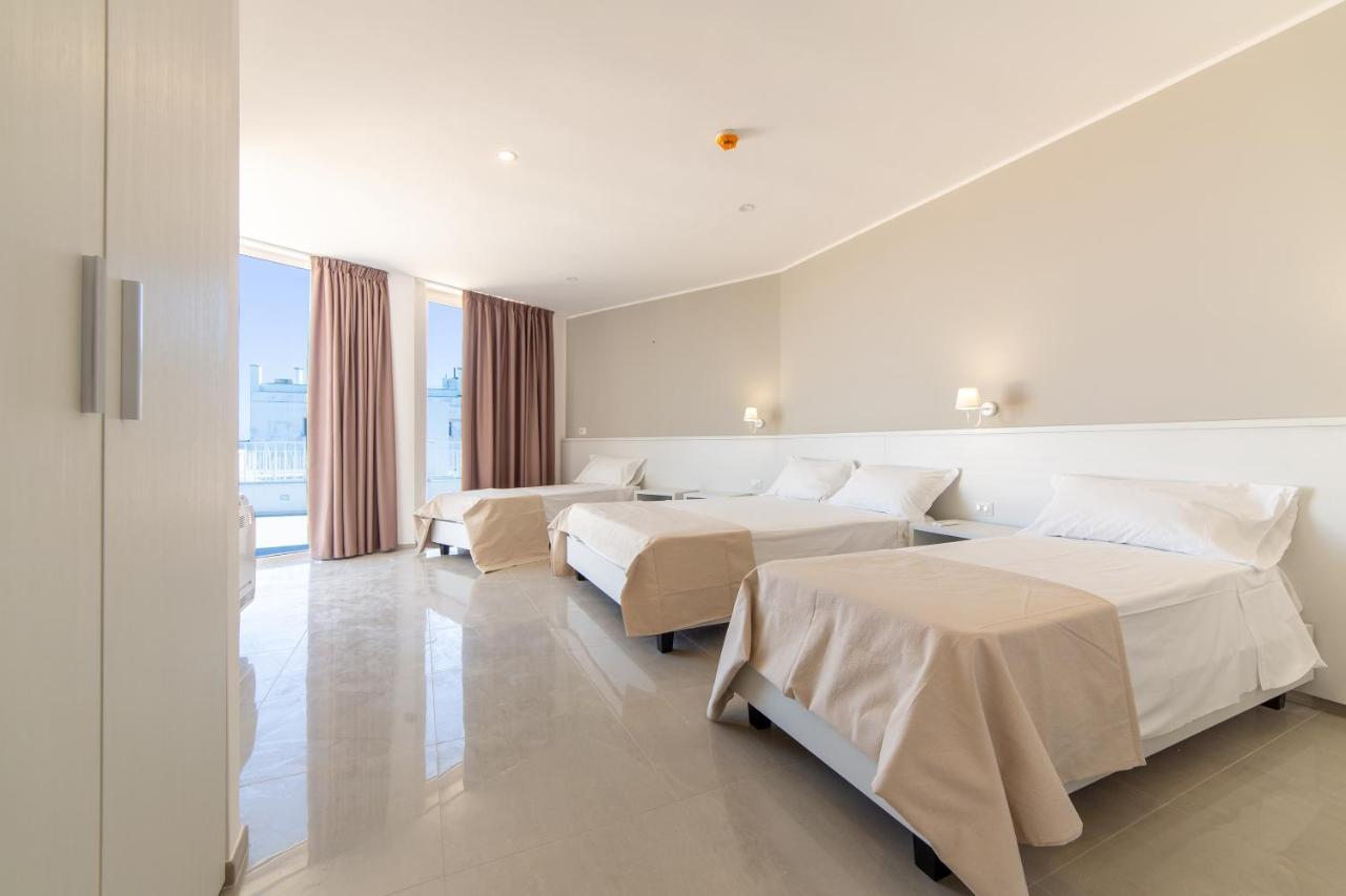 Smart Hotel Ugento 托雷圣乔万尼乌 外观 照片